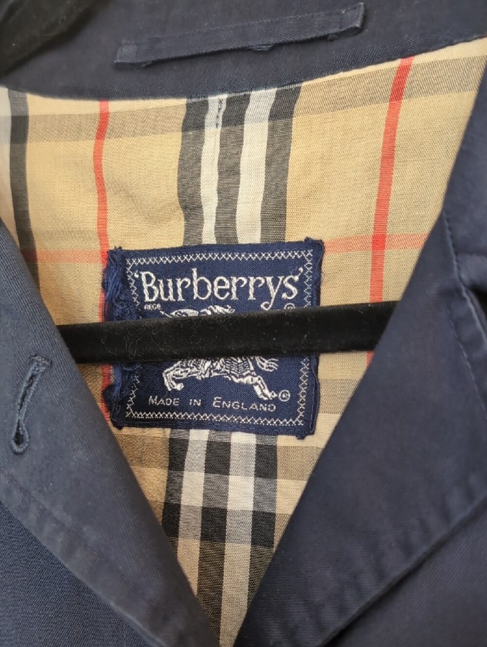 Burberry Trench Coat with Signature Check Lining - Picture 2 of 12
